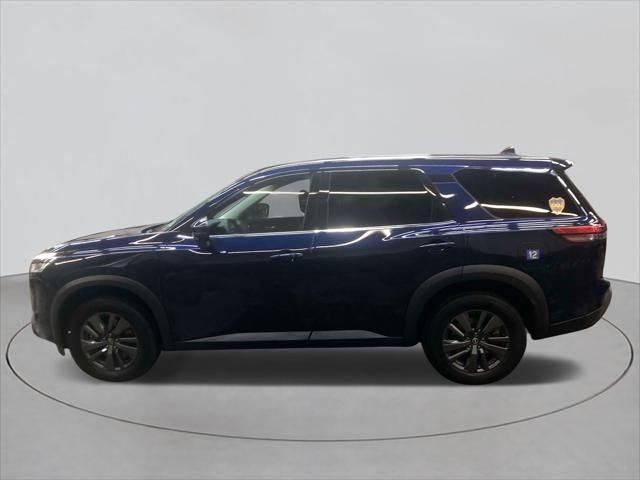 2022 Nissan Pathfinder S