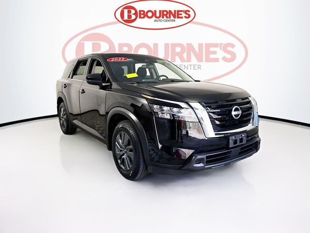 2022 Nissan Pathfinder S