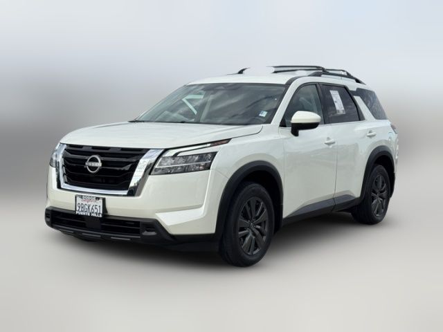 2022 Nissan Pathfinder SV