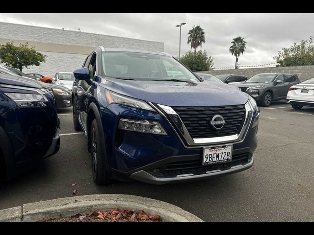 2022 Nissan Rogue SL