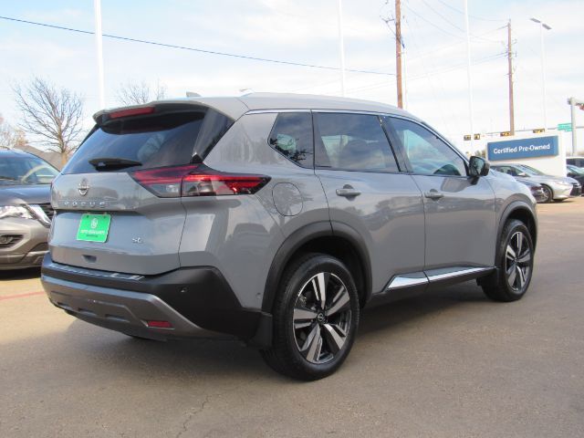 2022 Nissan Rogue SL