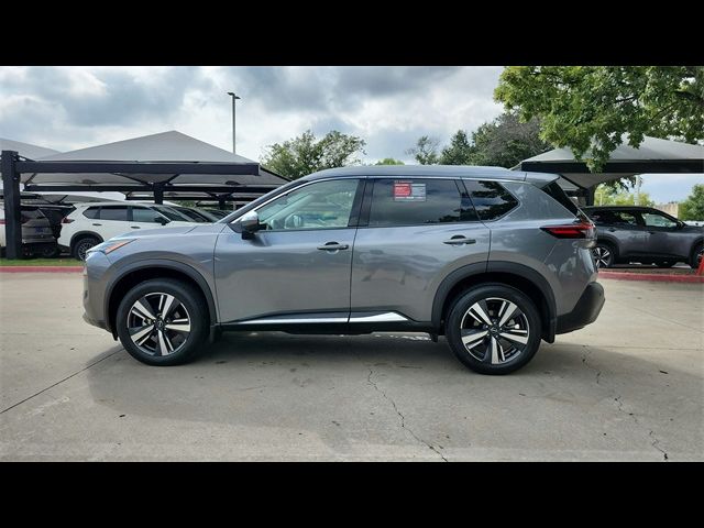 2022 Nissan Rogue SL