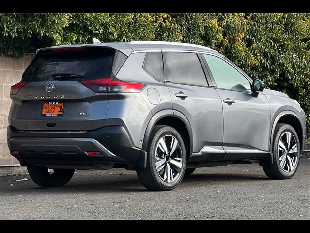 2022 Nissan Rogue SL