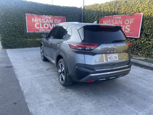 2022 Nissan Rogue SL