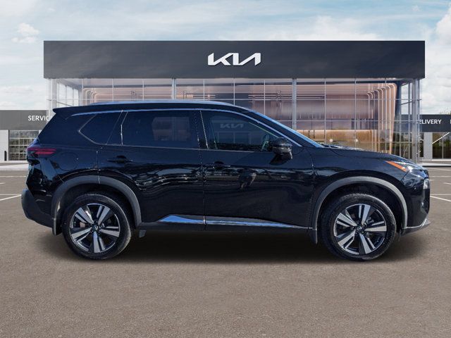 2022 Nissan Rogue SL