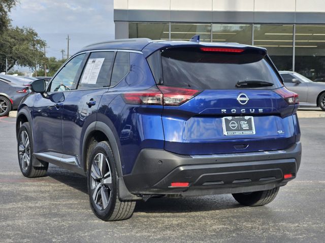 2022 Nissan Rogue SL