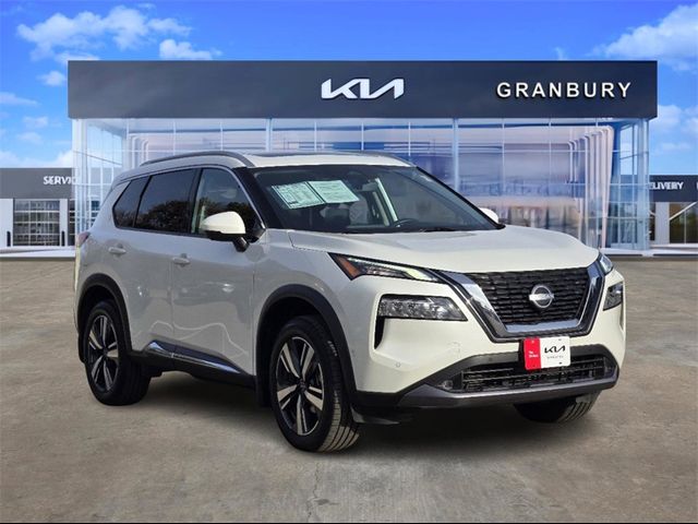 2022 Nissan Rogue SL