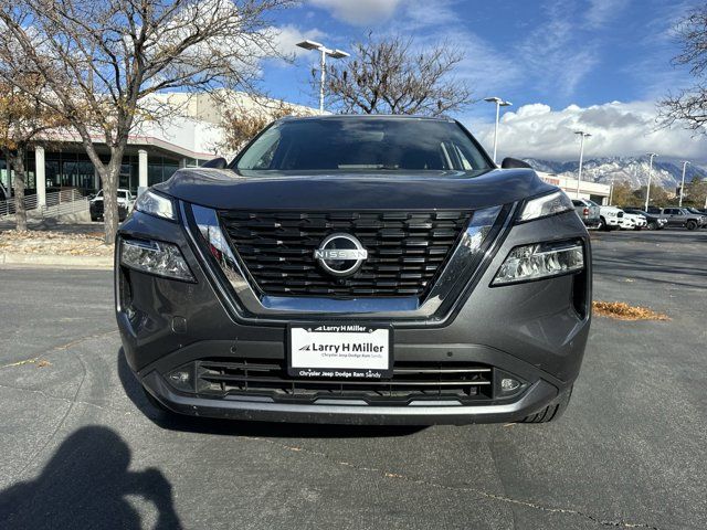 2022 Nissan Rogue SL