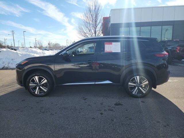 2022 Nissan Rogue SL