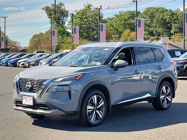 2022 Nissan Rogue SL