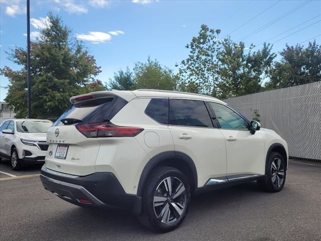 2022 Nissan Rogue SL