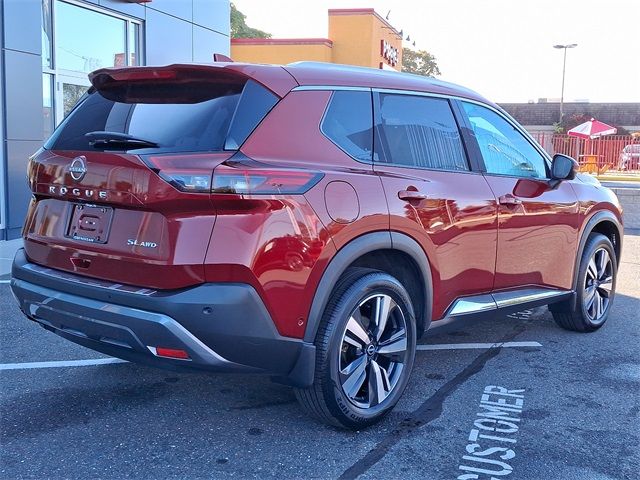 2022 Nissan Rogue SL