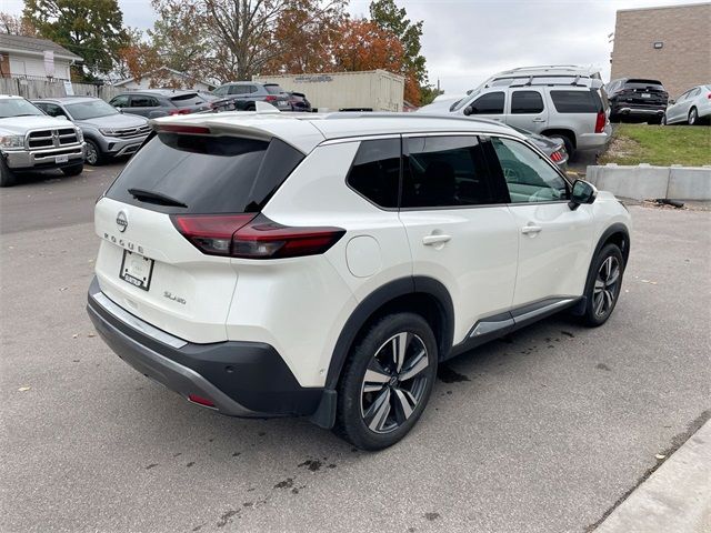 2022 Nissan Rogue SL