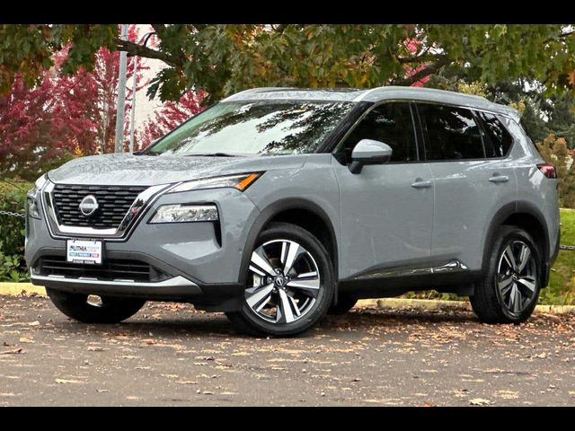 2022 Nissan Rogue SL