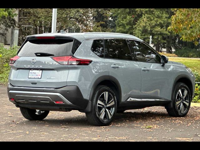 2022 Nissan Rogue SL