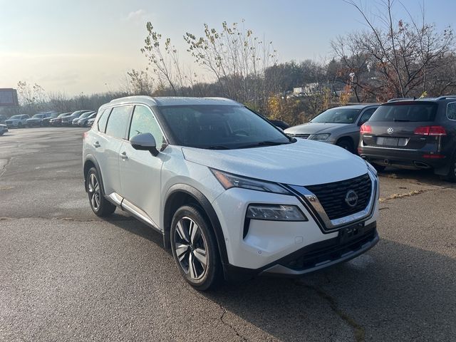 2022 Nissan Rogue SL