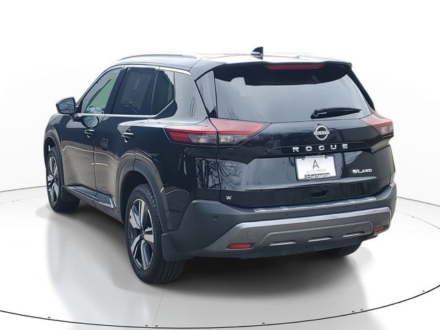 2022 Nissan Rogue SL