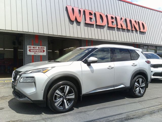 2022 Nissan Rogue SL