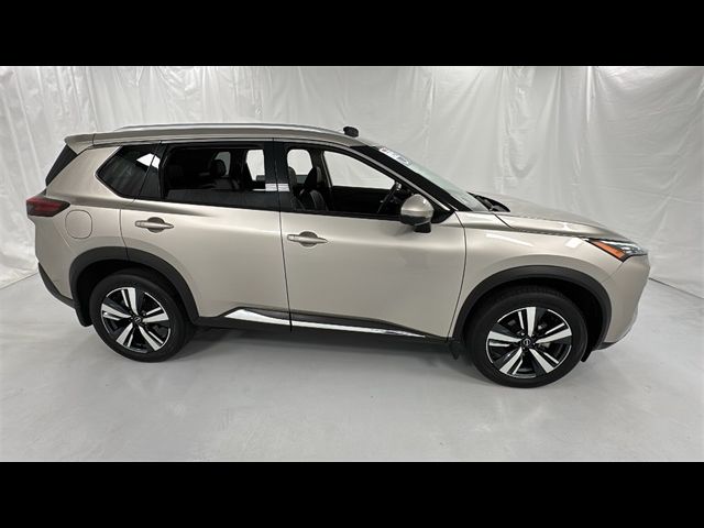 2022 Nissan Rogue SL