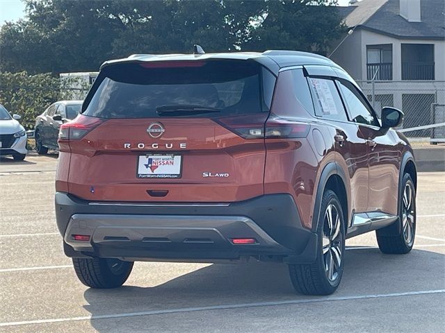 2022 Nissan Rogue SL