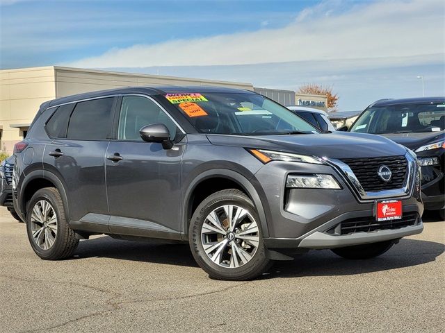 2022 Nissan Rogue SV