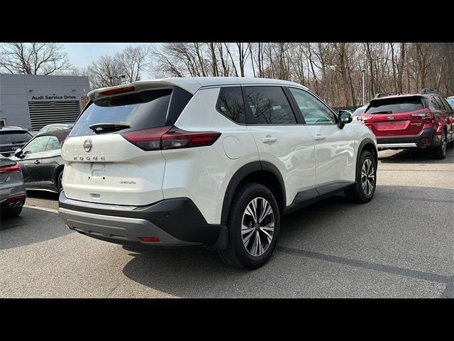 2022 Nissan Rogue SV