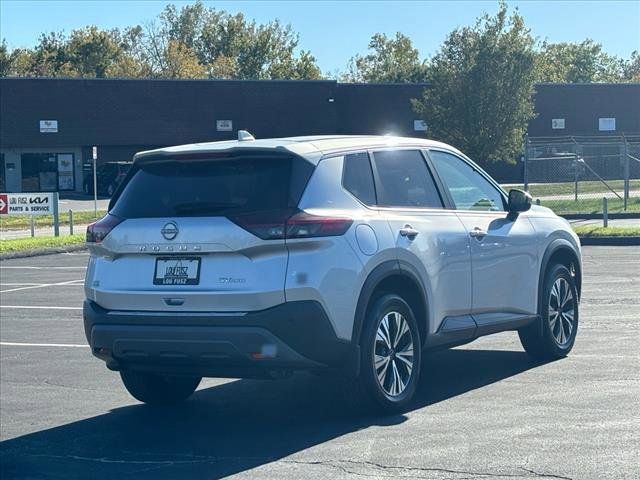 2022 Nissan Rogue SV