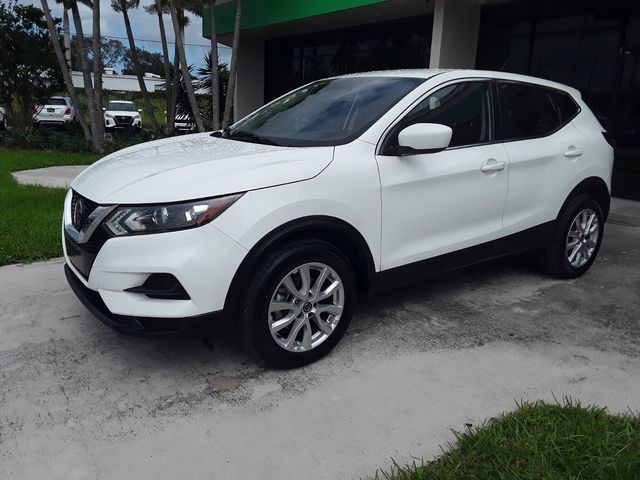 2022 Nissan Rogue Sport S