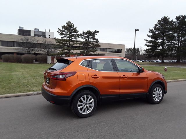 2022 Nissan Rogue Sport S