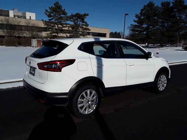 2022 Nissan Rogue Sport S