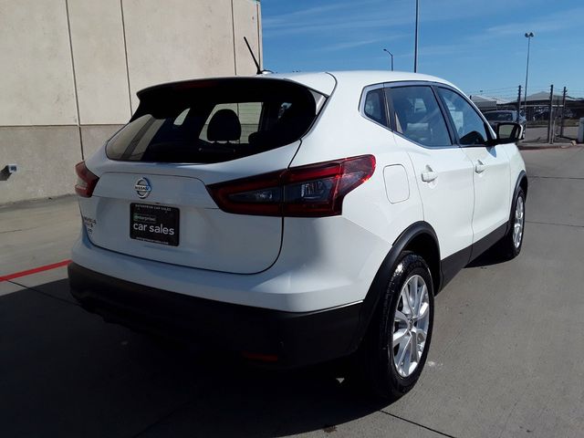 2022 Nissan Rogue Sport S