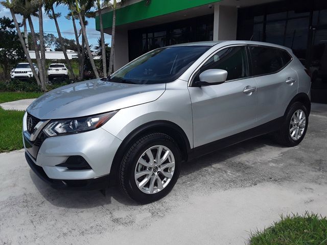 2022 Nissan Rogue Sport S