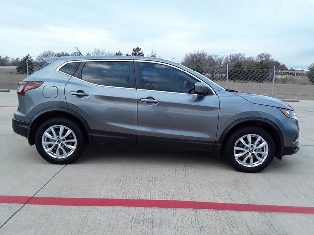 2022 Nissan Rogue Sport S