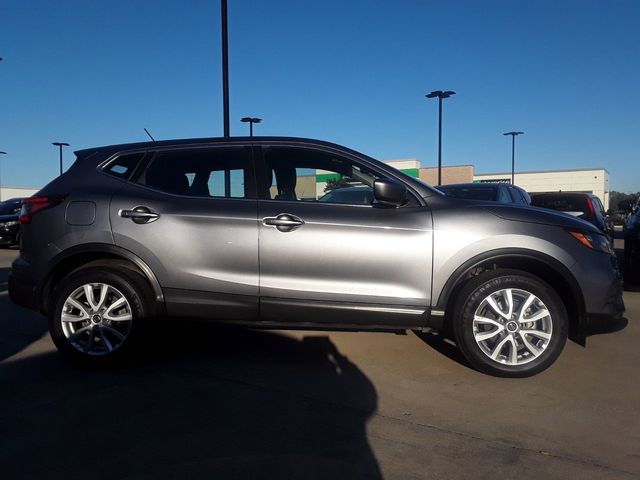 2022 Nissan Rogue Sport S