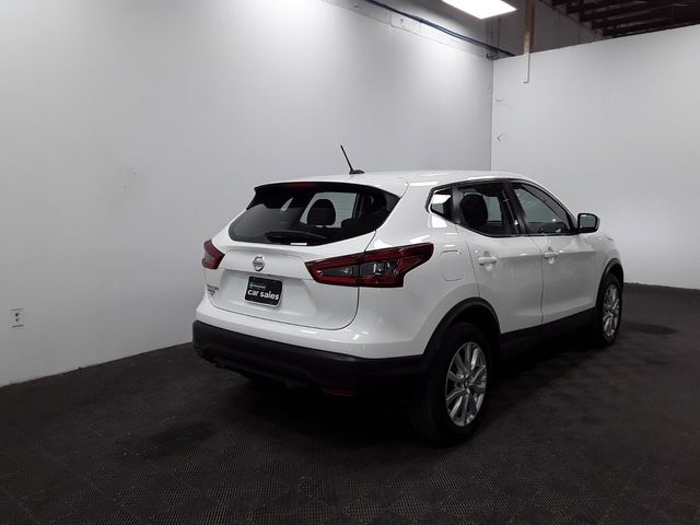 2022 Nissan Rogue Sport S