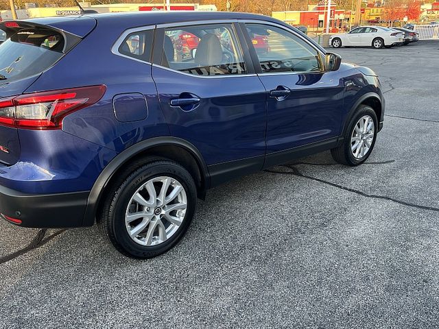 2022 Nissan Rogue Sport S