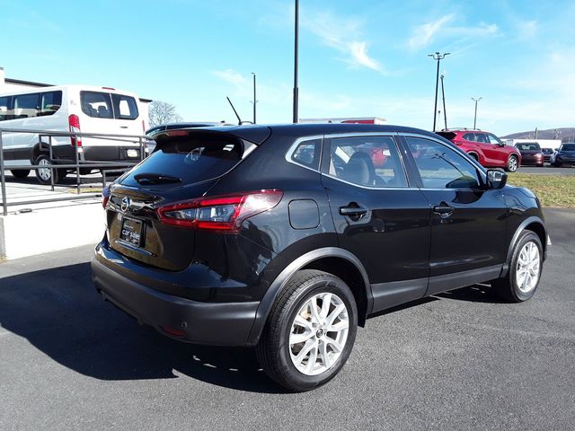 2022 Nissan Rogue Sport S