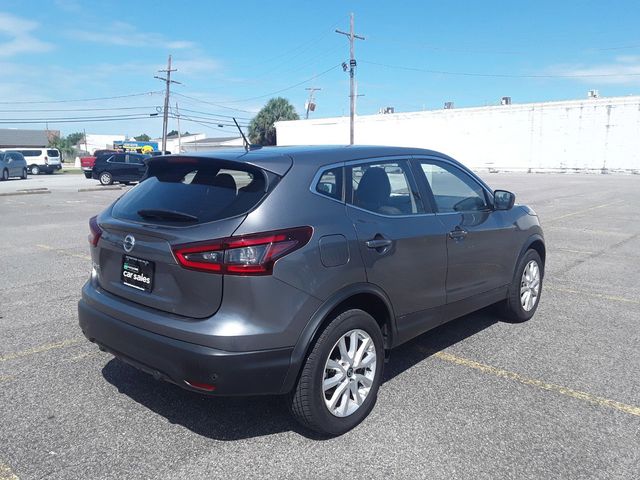 2022 Nissan Rogue Sport S