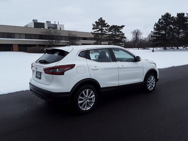 2022 Nissan Rogue Sport S