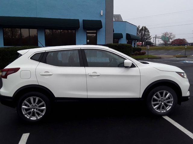 2022 Nissan Rogue Sport S