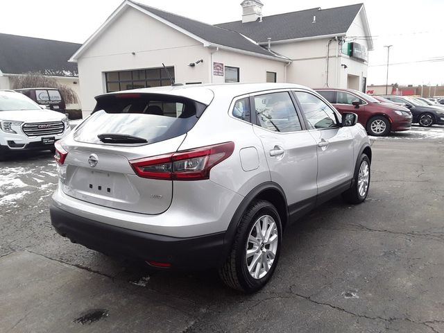 2022 Nissan Rogue Sport S