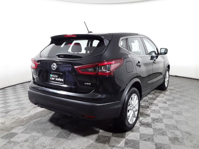 2022 Nissan Rogue Sport S