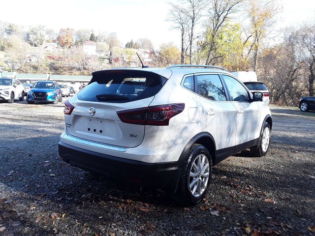 2022 Nissan Rogue Sport SV