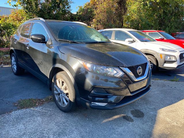 2022 Nissan Rogue Sport SV