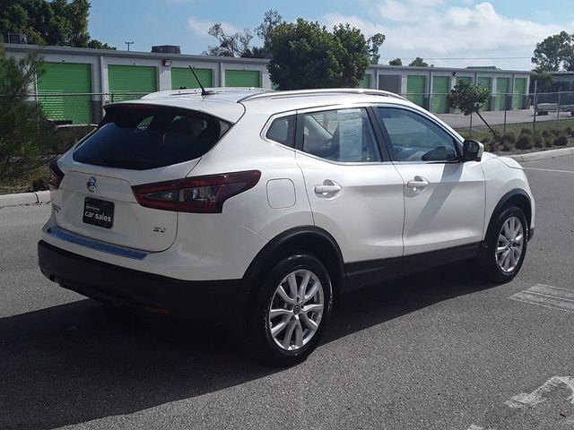 2022 Nissan Rogue Sport SV