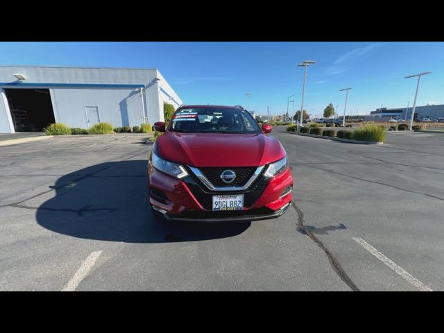 2022 Nissan Rogue Sport SV