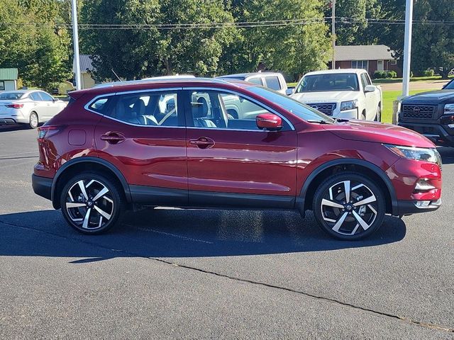 2022 Nissan Rogue Sport SL