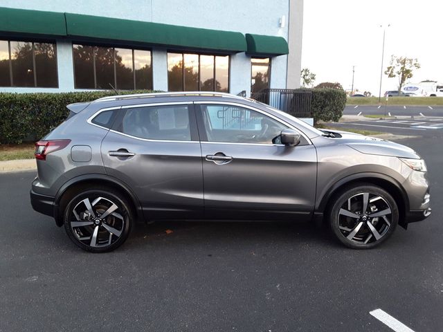 2022 Nissan Rogue Sport SL