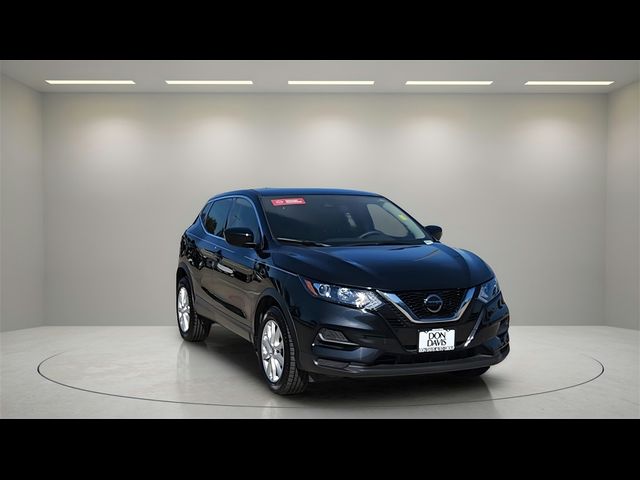 2022 Nissan Rogue Sport S