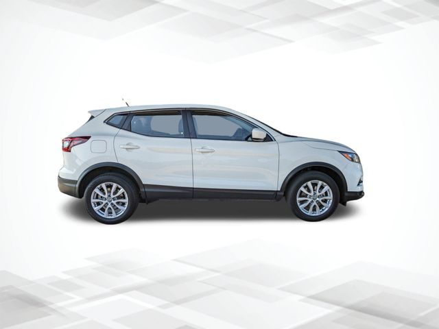 2022 Nissan Rogue Sport S